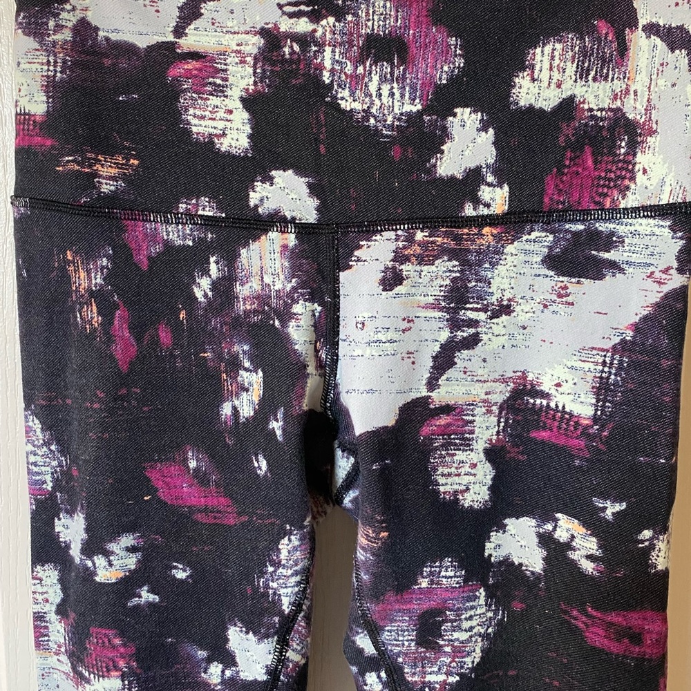 Lululemon Wunder Under full length pants - Picture 5 of 8